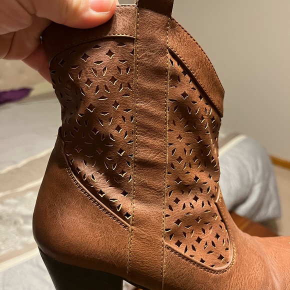 Nine West brown short cowboy boots - Picture 5 of 5